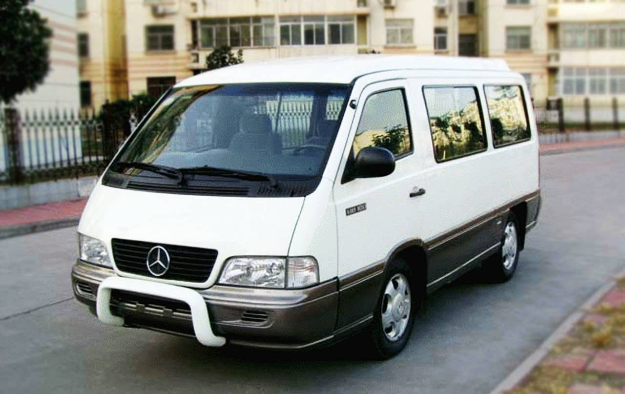 15座奔馳商務車