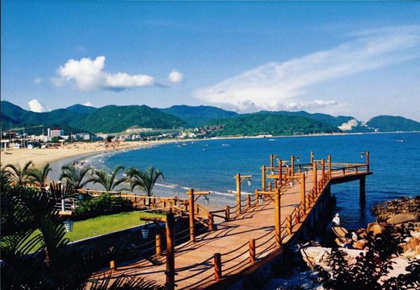 廣州長(zhǎng)隆野生動(dòng)物世界、歡樂(lè)世界、長(zhǎng)隆水上世界雙臥六日游