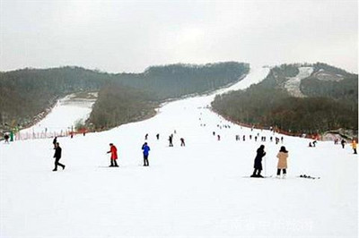 【河南】堯山大峽谷滑雪、福泉溫泉二日游