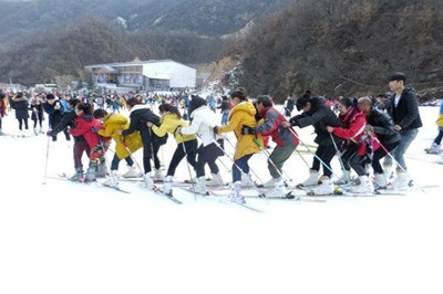 【河南】堯山滑雪樂(lè)園、福泉溫泉冰火2日游